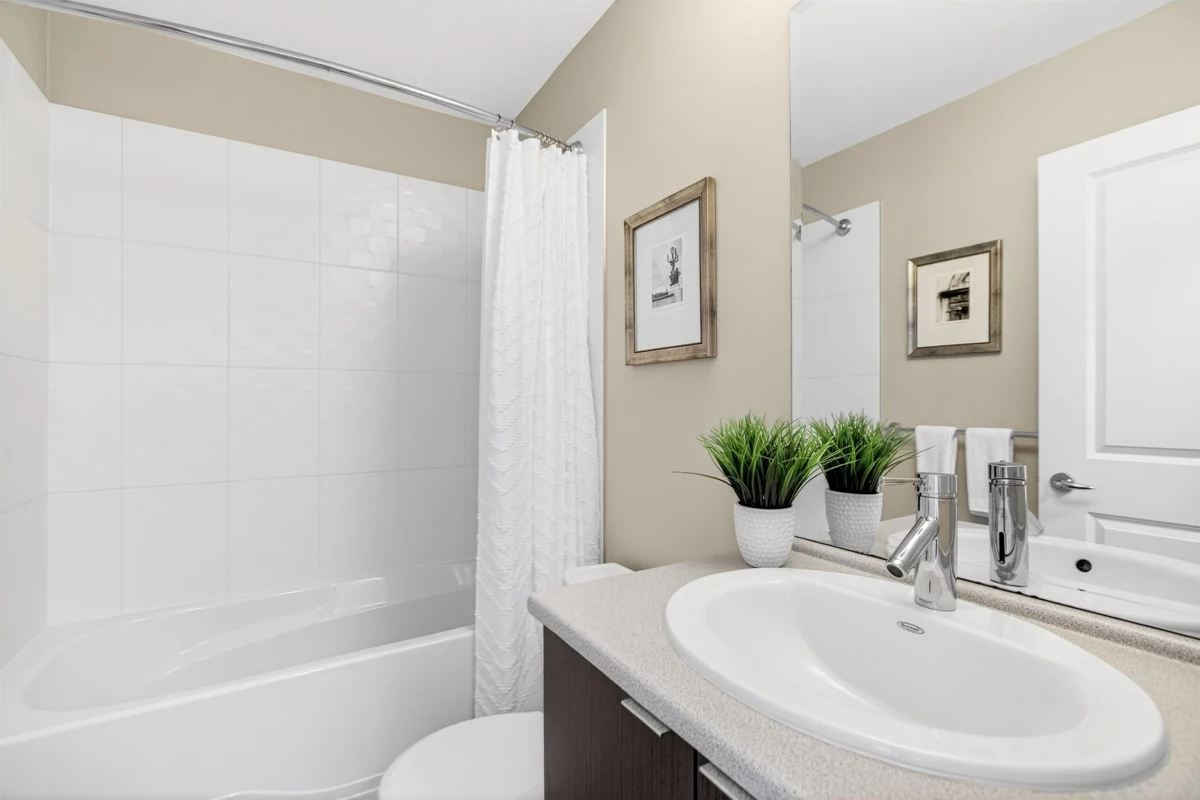 Powder Room Photo of 6 19505 68a Avenue, Surrey, BC