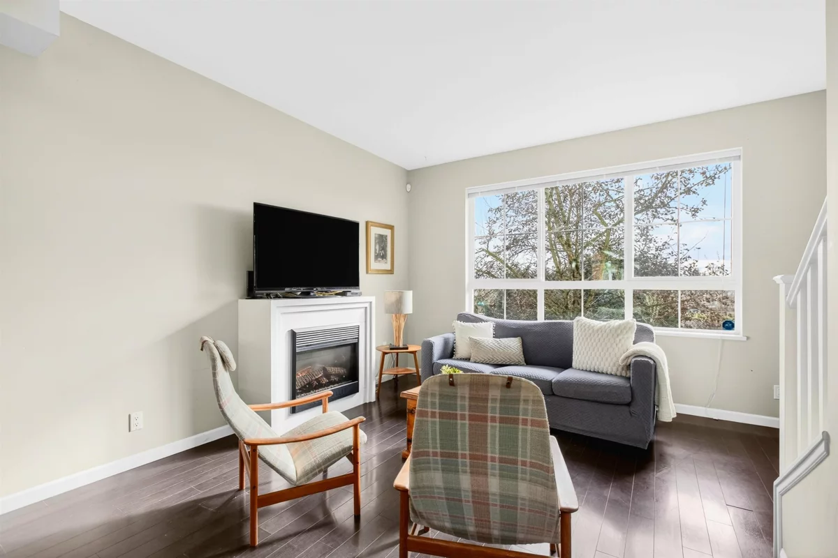 Primary Bedroom Photo of 6 19505 68a Avenue, Surrey, BC