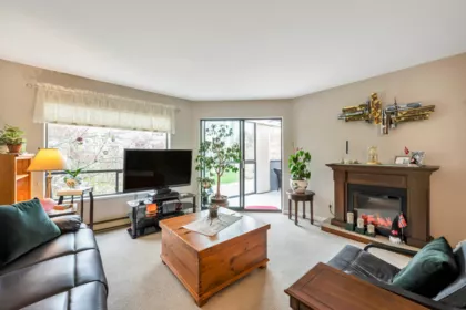 306 14950 Thrift Avenue, White Rock, BC