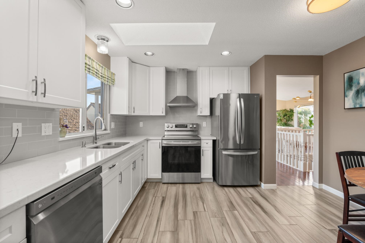 Family Room Photo of 1480 View Crescent, Delta, BC