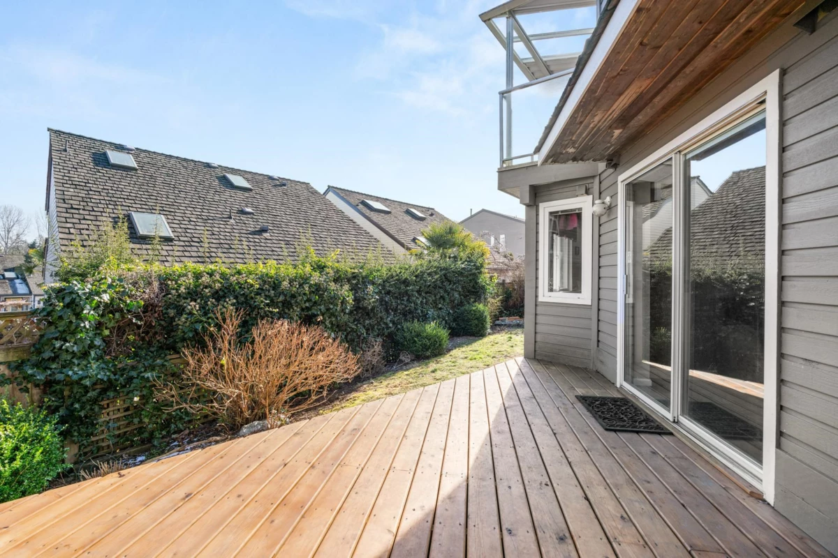 Garden / Landscaping Photo of 1480 View Crescent, Delta, BC