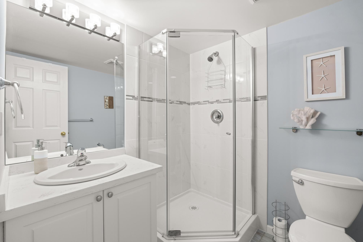 Staircase Photo of 1480 View Crescent, Delta, BC