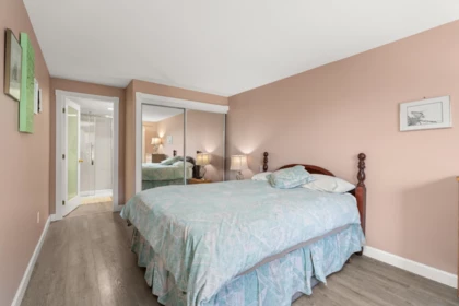Basement Recreation Room Photo of 1480 View Crescent, Delta, BC
