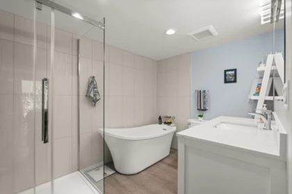 Laundry Room Photo of 1480 View Crescent, Delta, BC