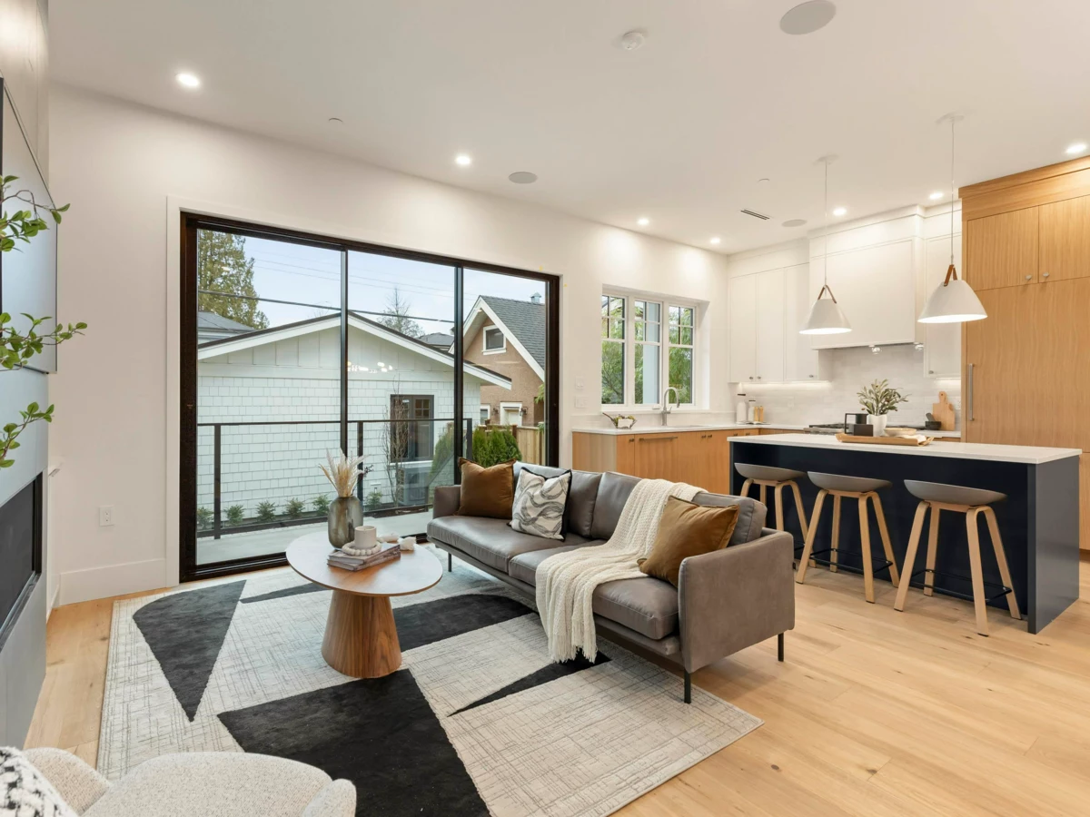 Dining Area Photo of 2 3919 W 18th Avenue, Vancouver, BC