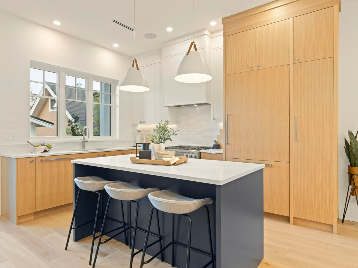 Kitchen Photo of 2 3919 W 18th Avenue, Vancouver, BC