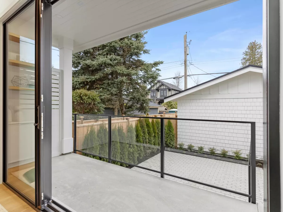 Outdoor Deck Photo of 2 3919 W 18th Avenue, Vancouver, BC