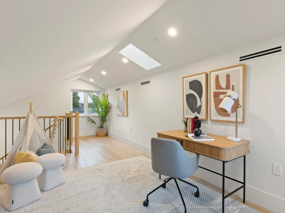 Outdoor Patio Photo of 2 3919 W 18th Avenue, Vancouver, BC