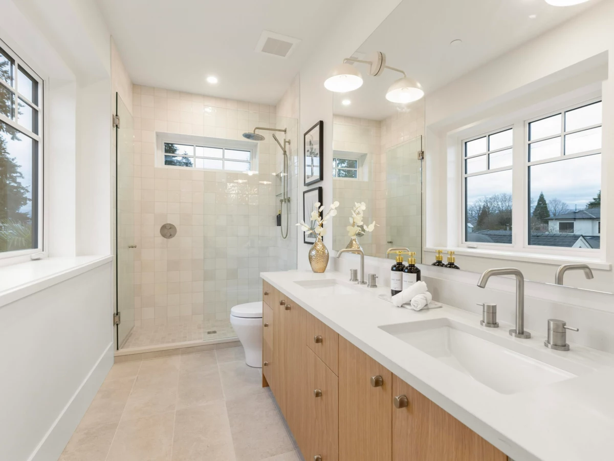 Powder Room Photo of 2 3919 W 18th Avenue, Vancouver, BC