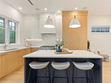 Kitchen Island Photo of 2 3919 W 18th Avenue, Vancouver, BC