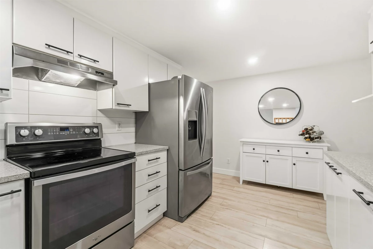 Breakfast Nook Photo of 104 1423 Brunette Avenue, Coquitlam, BC