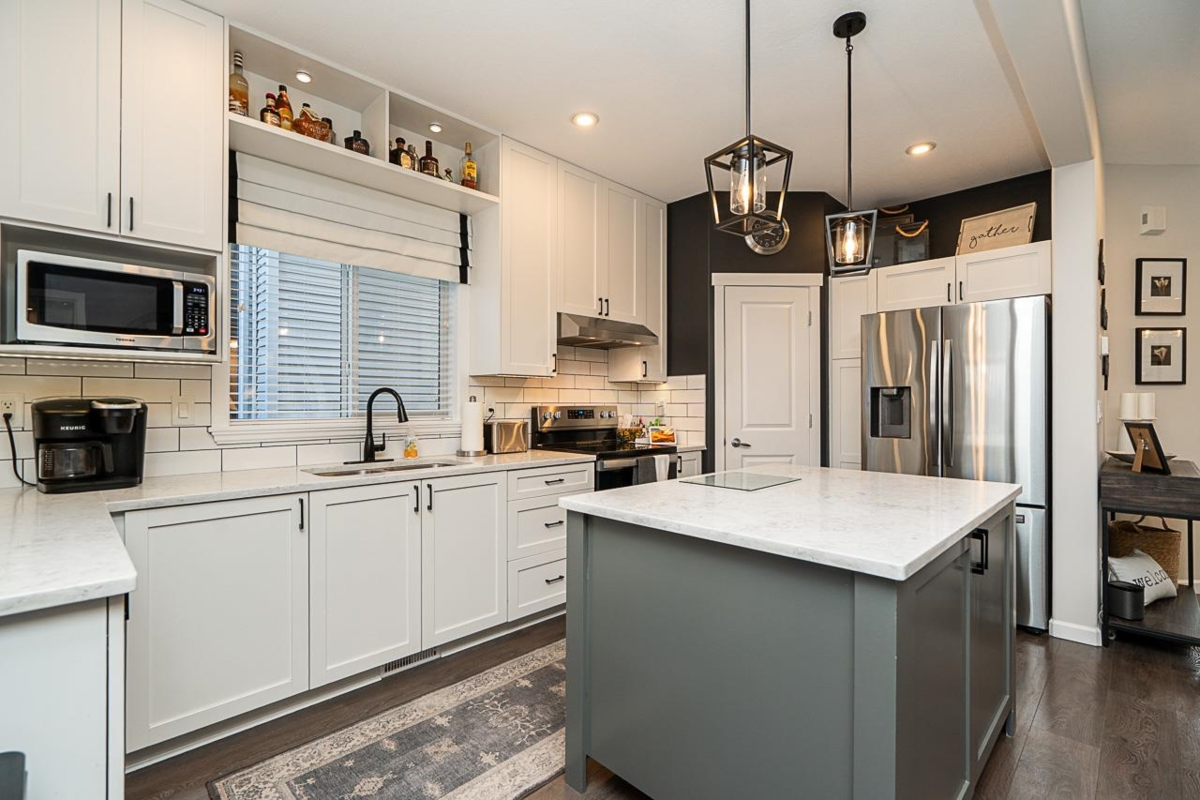 Pantry Photo of 18947 71a Avenue, Surrey, BC