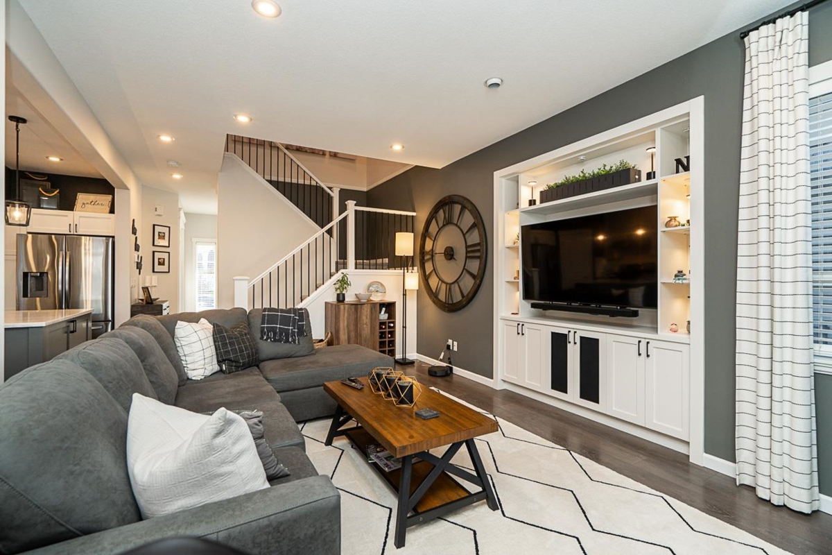 Walk-In Closet Photo of 18947 71a Avenue, Surrey, BC