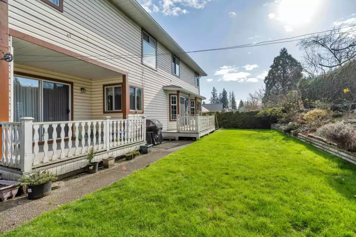 Laundry Room Photo of 1859 Walnut Crescent, Coquitlam, BC