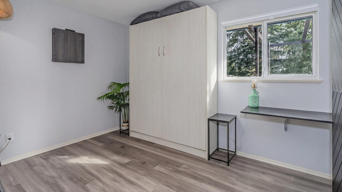 Laundry Room Photo of 403 20556 113 Avenue, Maple Ridge, BC