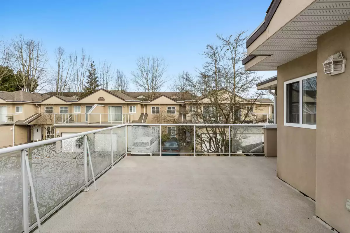 Backyard Photo of 20 15875 84 Avenue, Surrey, BC