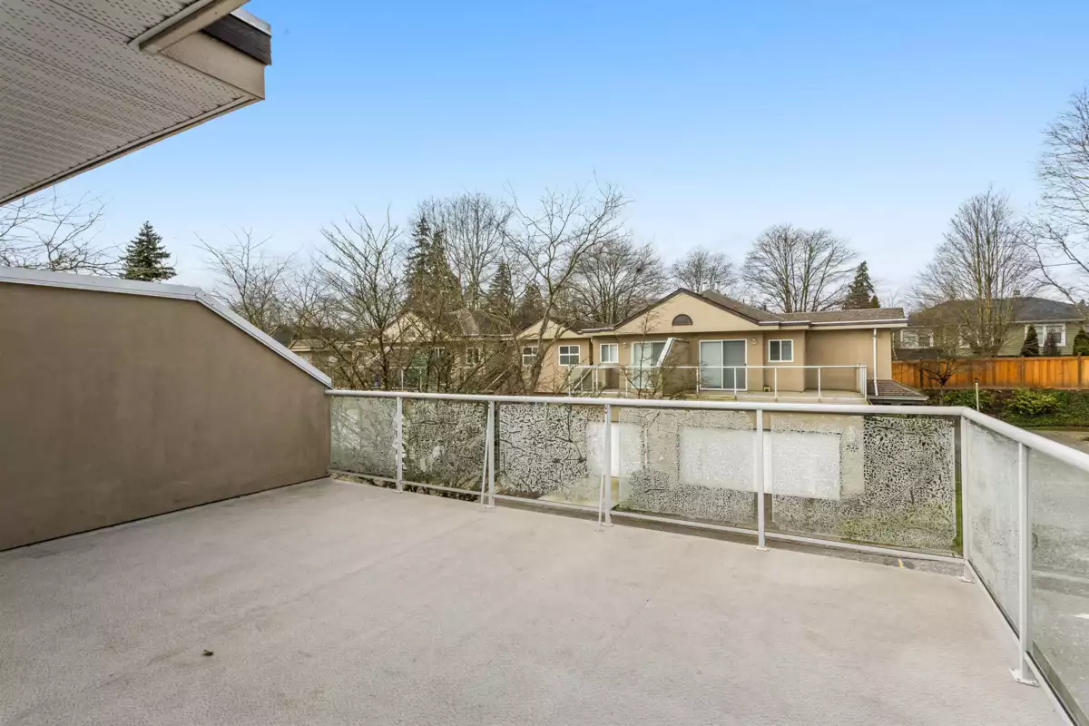 Front Yard Photo of 20 15875 84 Avenue, Surrey, BC