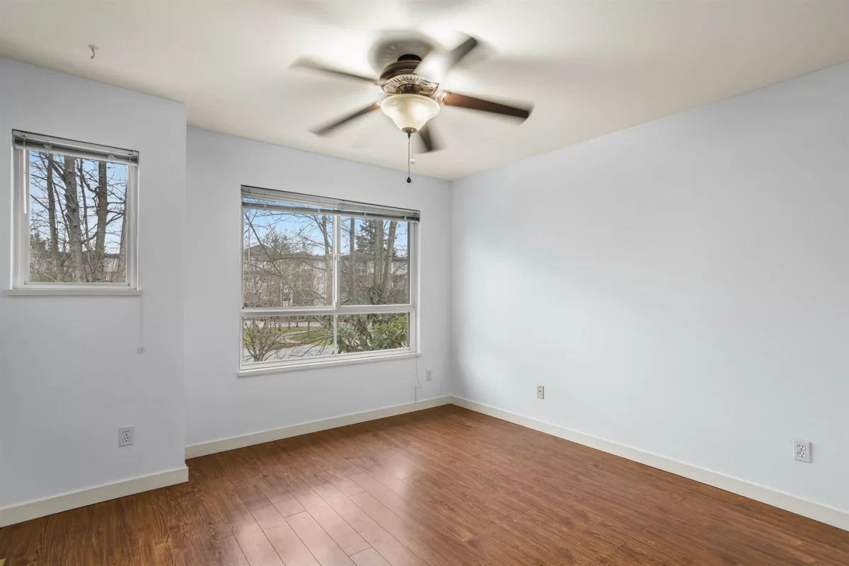 Guest Bathroom Photo of 20 15875 84 Avenue, Surrey, BC