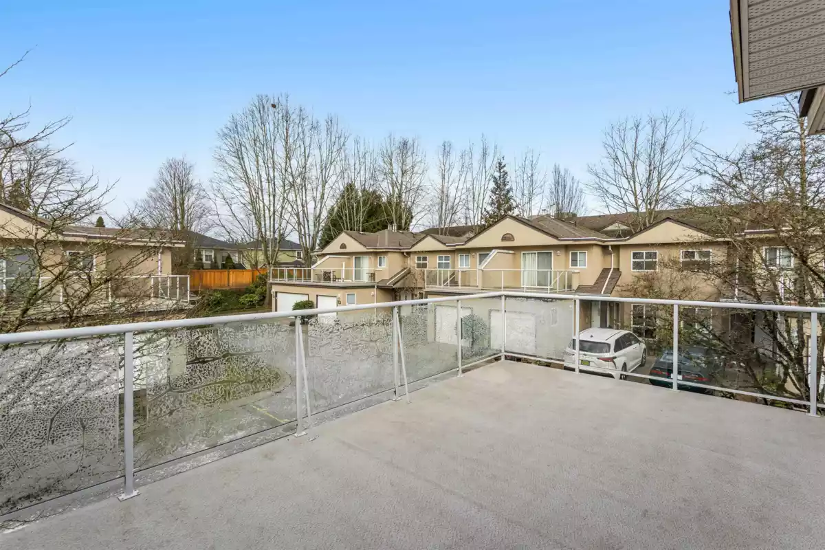 Outdoor Deck Photo of 20 15875 84 Avenue, Surrey, BC