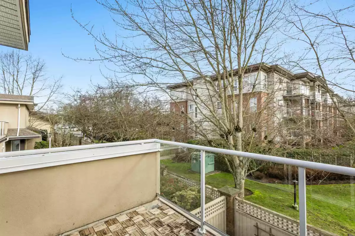 Outdoor Patio Photo of 20 15875 84 Avenue, Surrey, BC