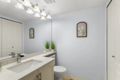 Mudroom Photo of 20 15875 84 Avenue, Surrey, BC