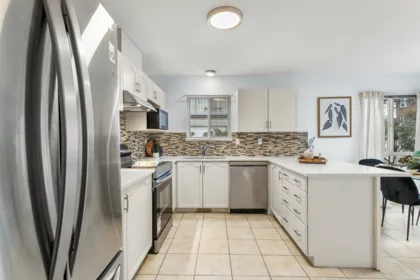 Primary Bathroom Photo of 20 15875 84 Avenue, Surrey, BC