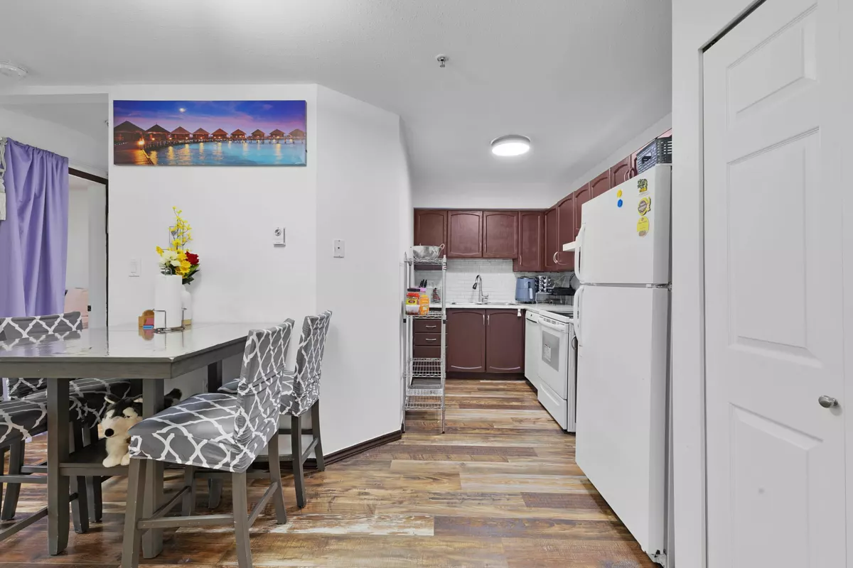 Breakfast Nook Photo of 116 2962 Trethewey Street, Abbotsford, BC