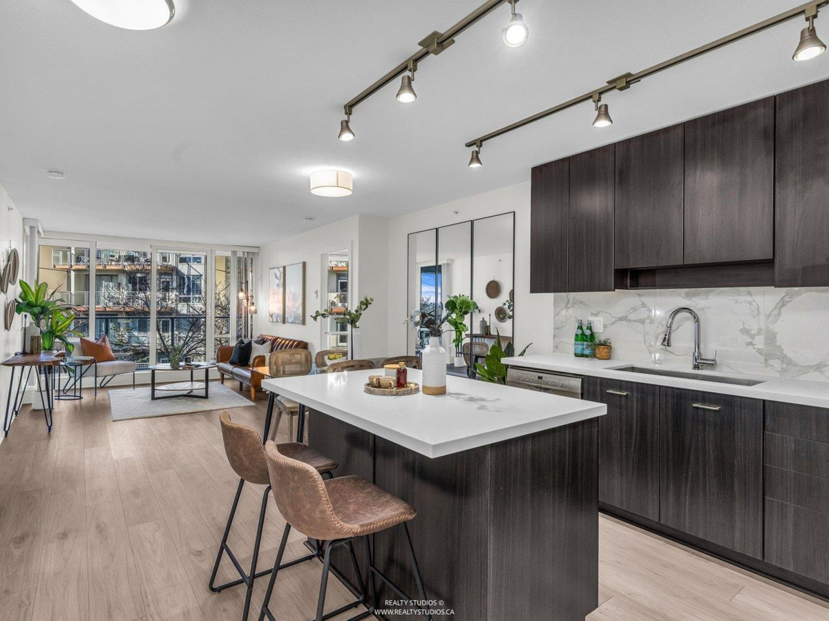 Breakfast Nook Photo of 303 4189 Halifax Street, Burnaby, BC