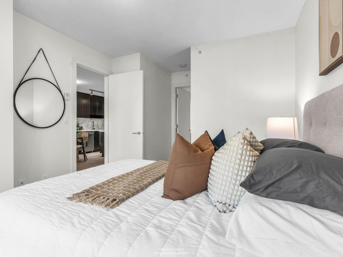 Guest Bathroom Photo of 303 4189 Halifax Street, Burnaby, BC