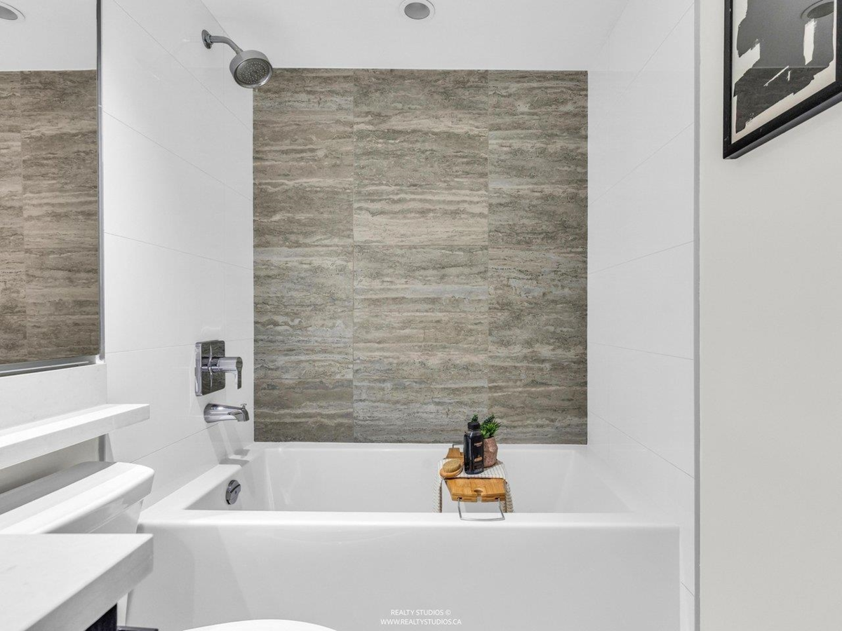 Office / Den Photo of 303 4189 Halifax Street, Burnaby, BC