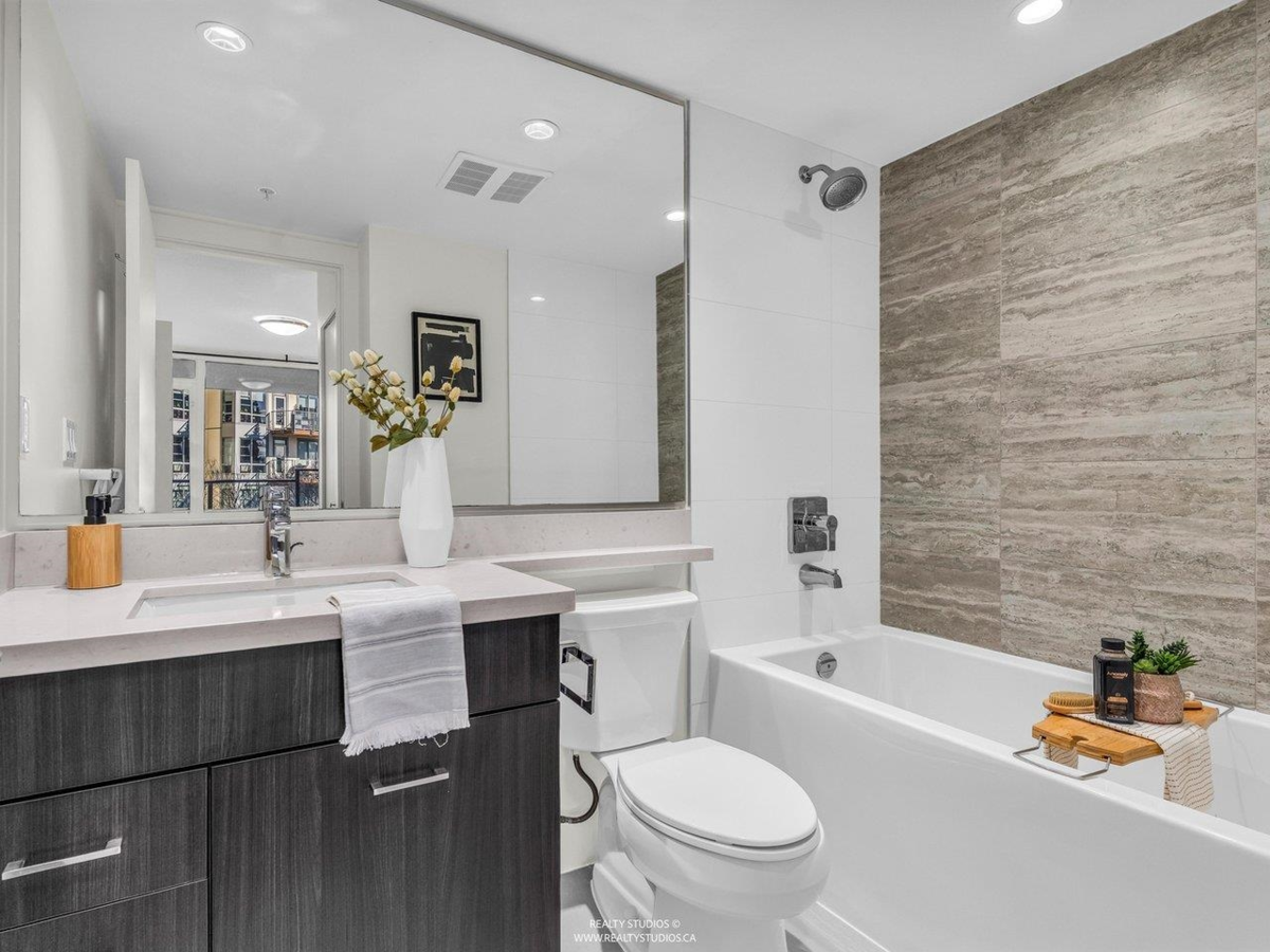 Powder Room Photo of 303 4189 Halifax Street, Burnaby, BC