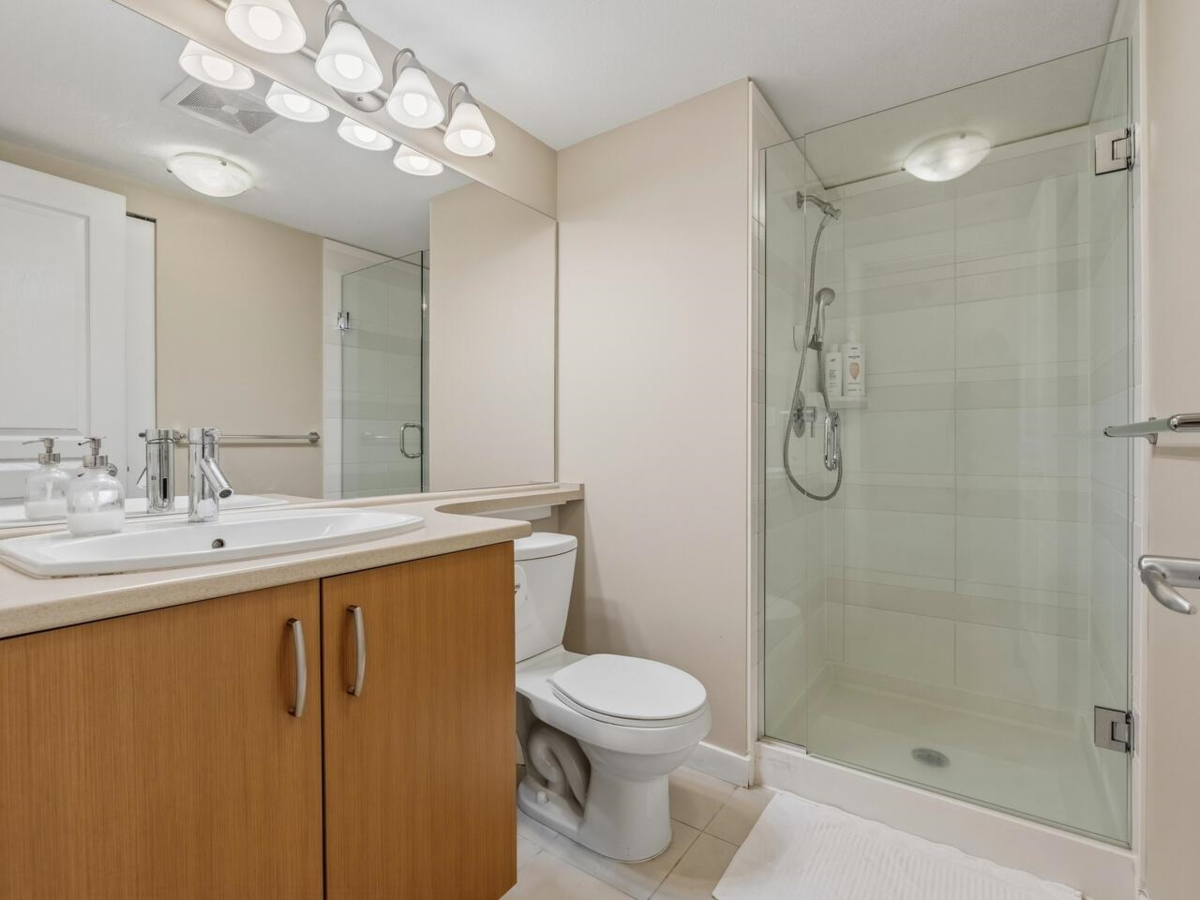 Mudroom Photo of 206 3105 Lincoln Avenue, Coquitlam, BC