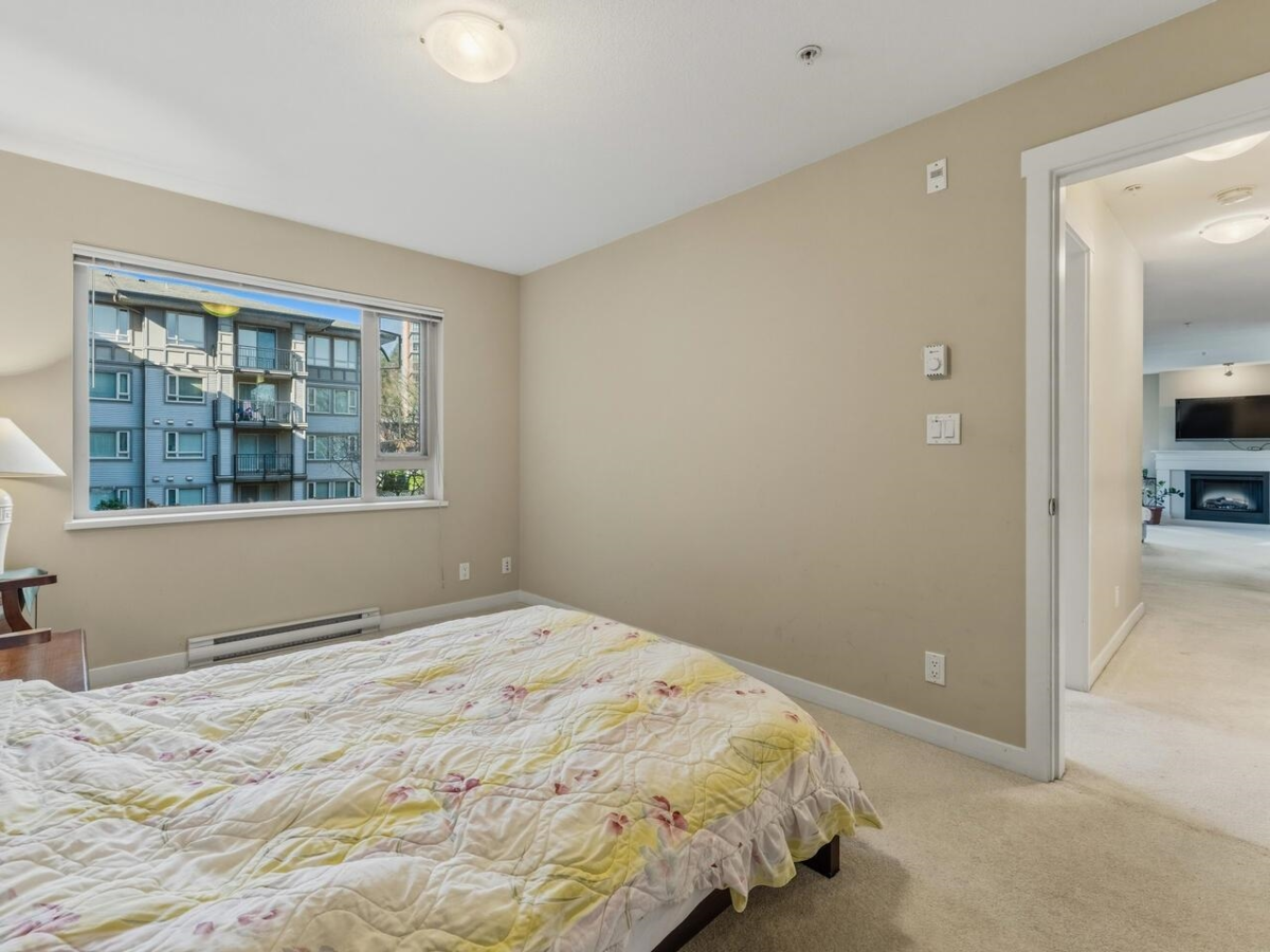 Powder Room Photo of 206 3105 Lincoln Avenue, Coquitlam, BC