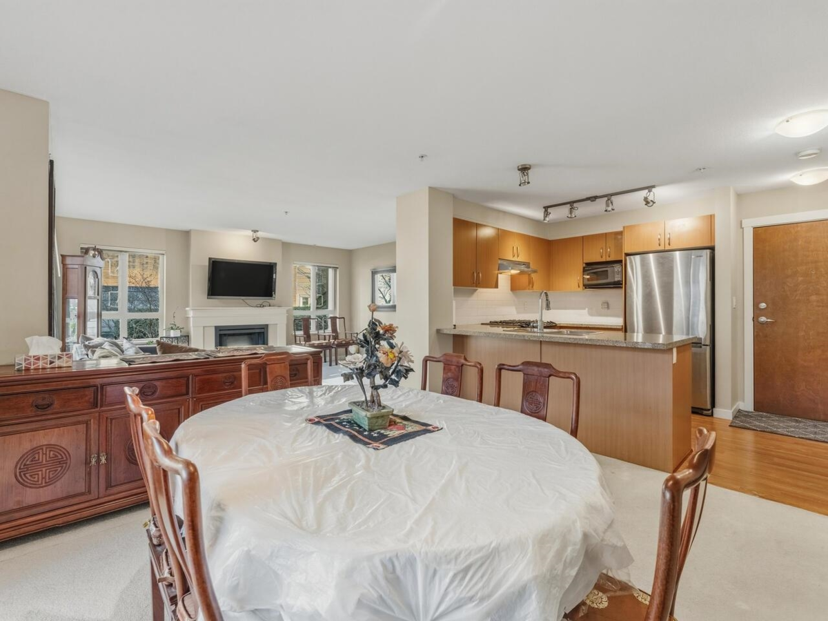 Walk-In Closet Photo of 206 3105 Lincoln Avenue, Coquitlam, BC