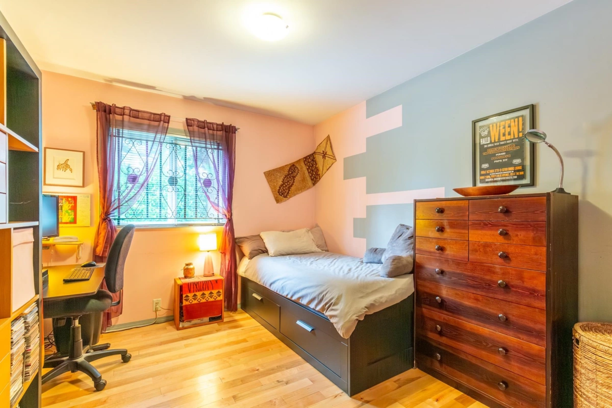 Staircase Photo of 13231 112b Avenue, Surrey, BC