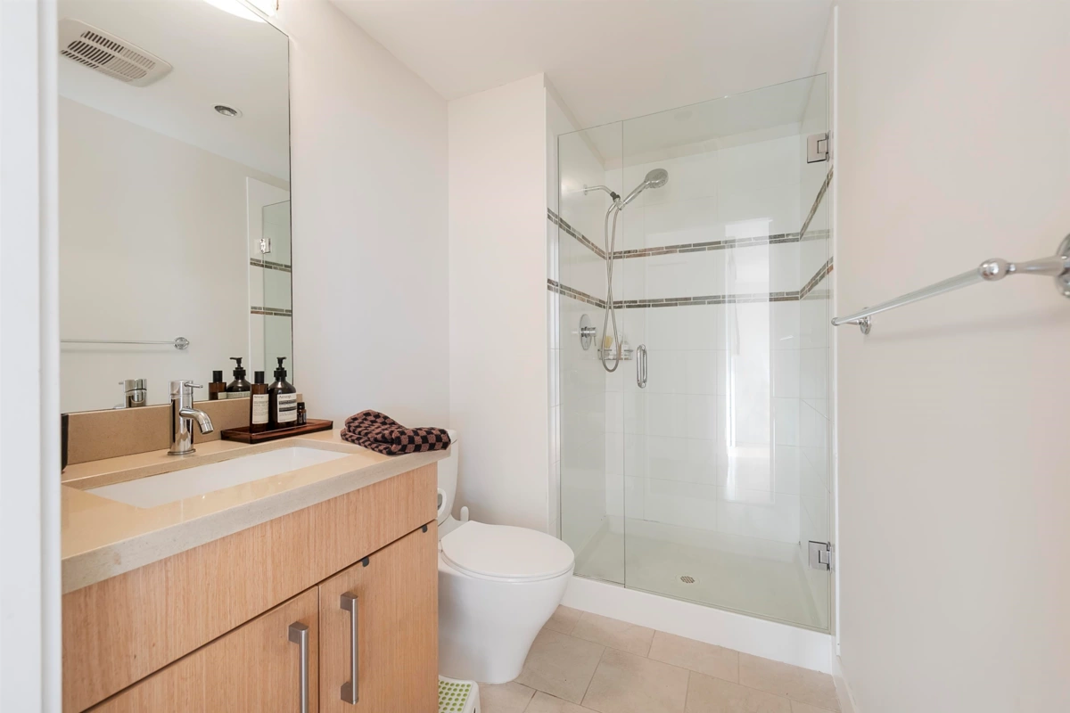 Mudroom Photo of 801 1833 Crowe Street, Vancouver, BC