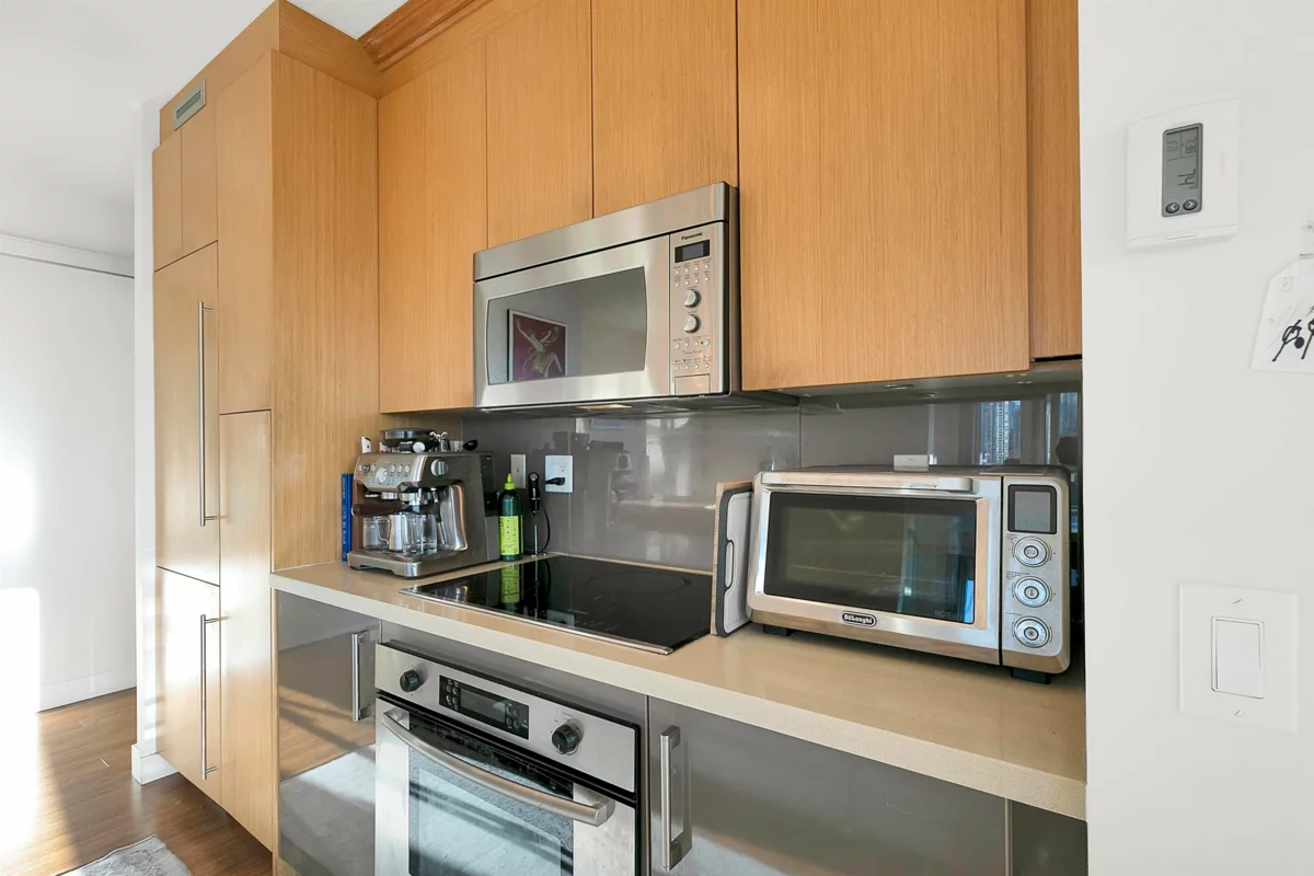 Primary Bathroom Photo of 801 1833 Crowe Street, Vancouver, BC