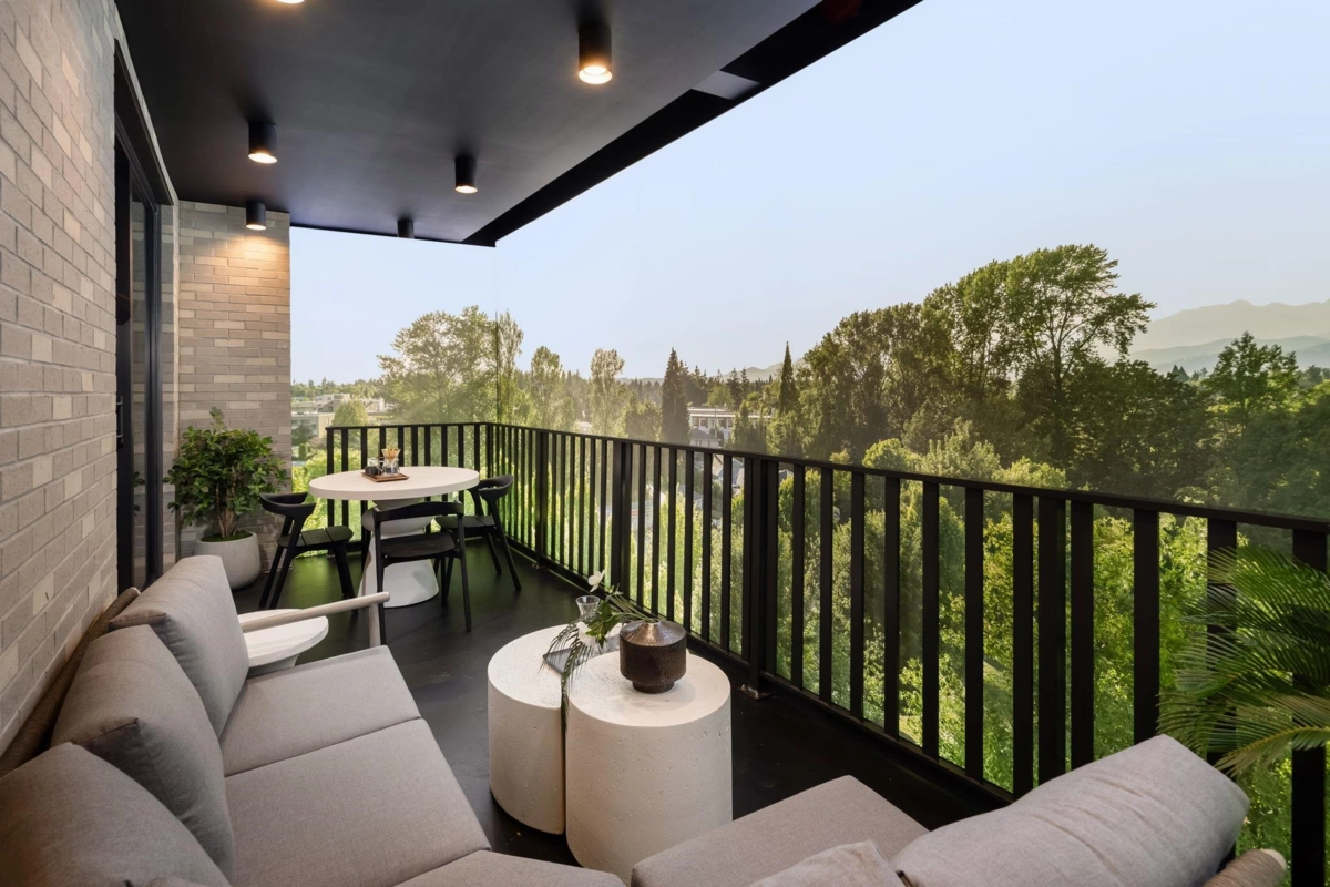 Primary Bathroom Photo of 205 5080 Ash Street, Vancouver, BC