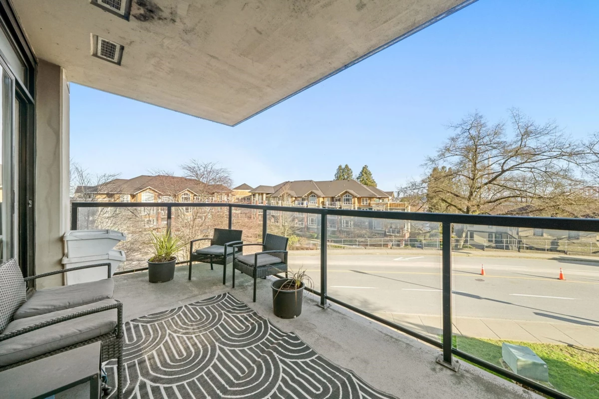Mudroom Photo of 303 11 E Royal Avenue, New Westminster, BC