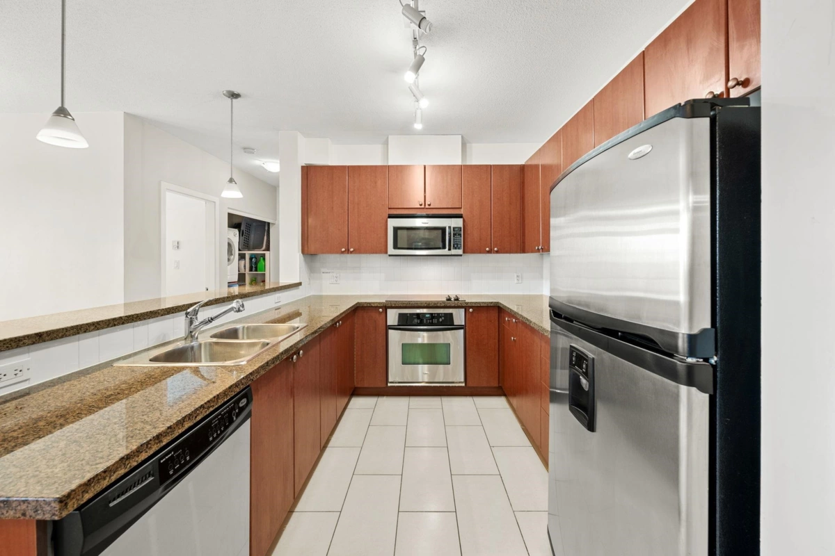 Pantry Photo of 303 11 E Royal Avenue, New Westminster, BC
