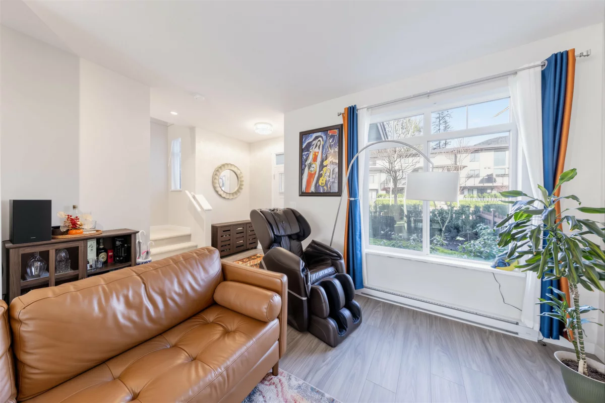 Dining Area Photo of 117 1350 Mitchell Street, Coquitlam, BC