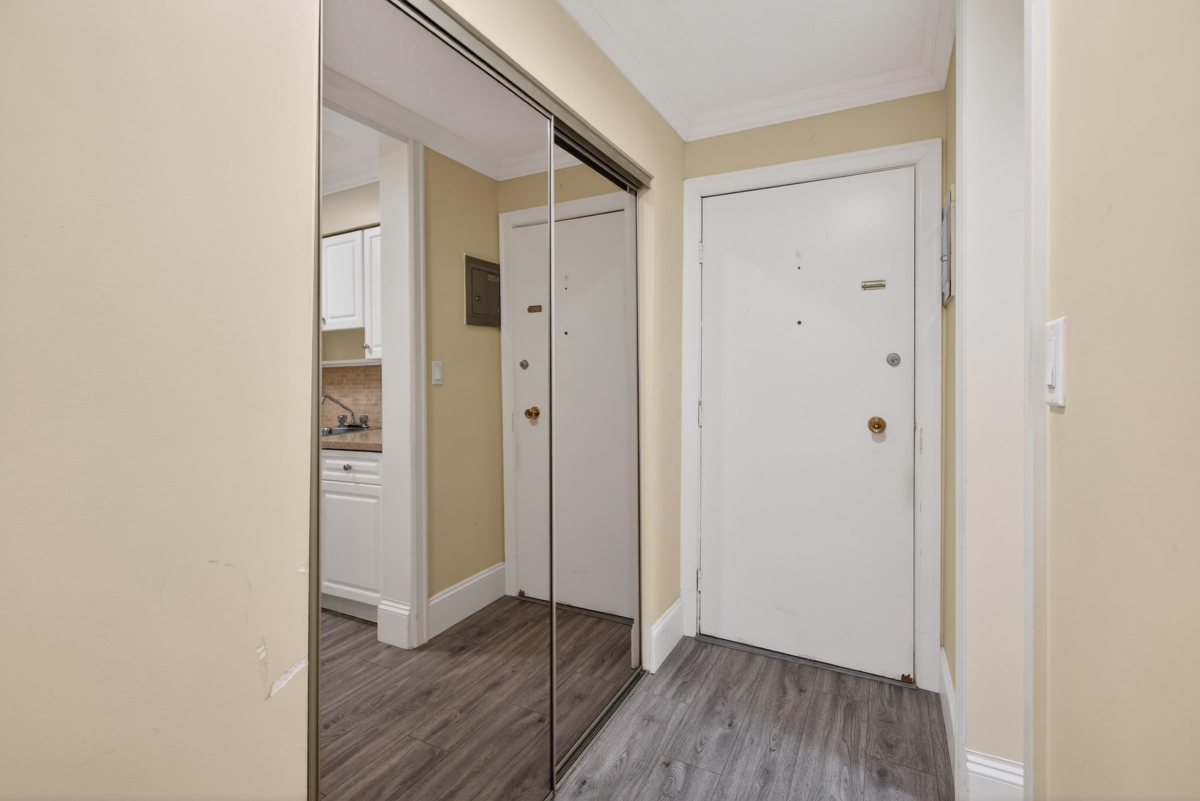 Basement Recreation Room Photo of 106 1045 Howie Avenue, Coquitlam, BC