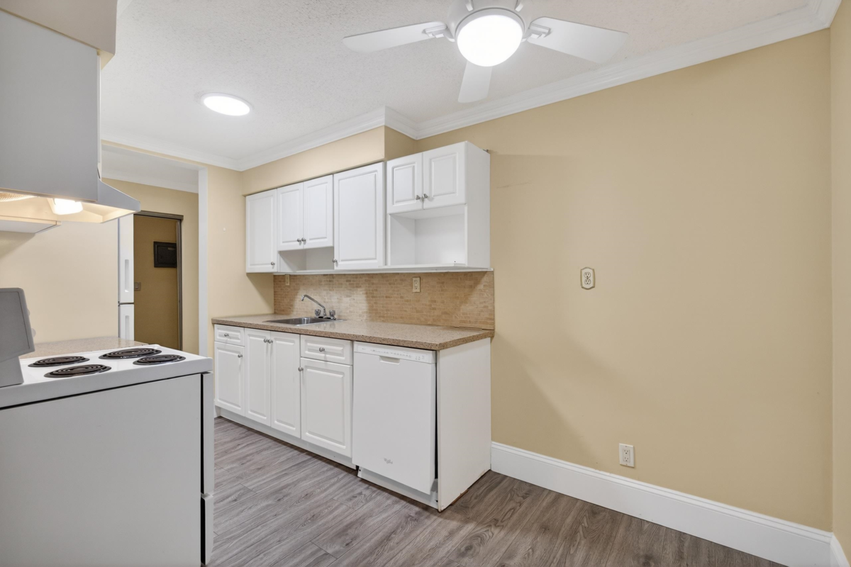 Breakfast Nook Photo of 106 1045 Howie Avenue, Coquitlam, BC