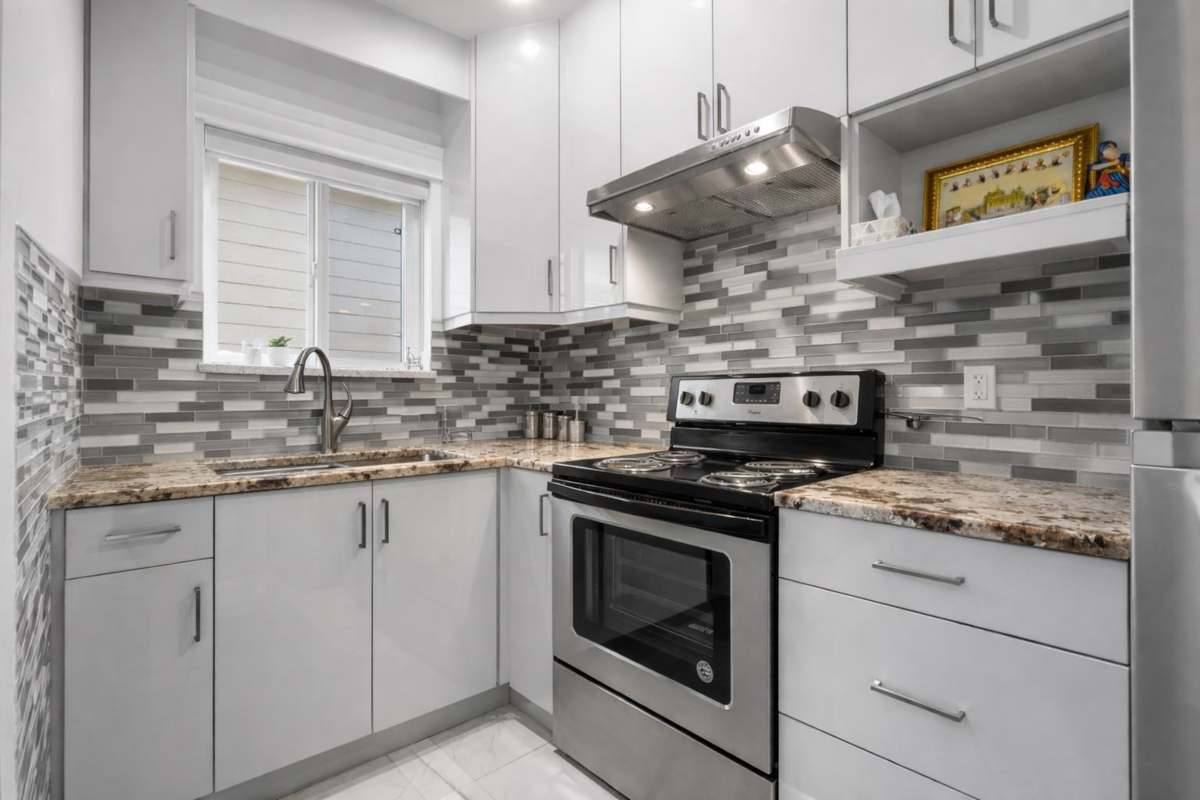 Bedroom 4 Photo of 6631 121a Street, Surrey, BC