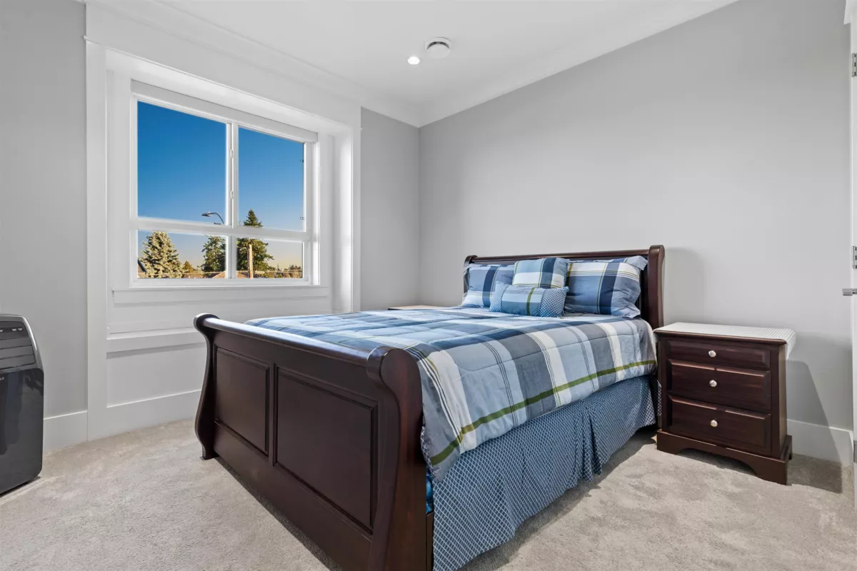 Hallway Photo of 6631 121a Street, Surrey, BC