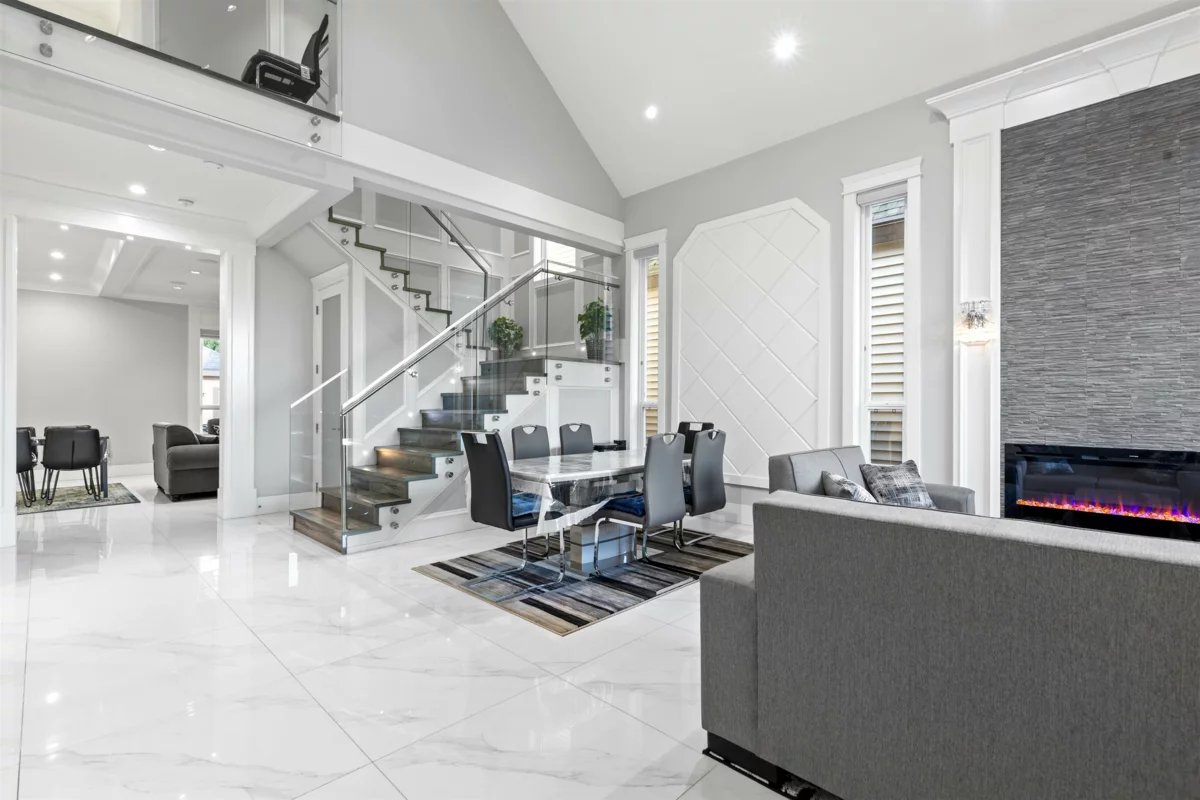 Kitchen Island Photo of 6631 121a Street, Surrey, BC