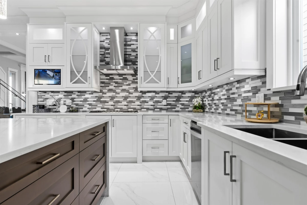 Walk-In Closet Photo of 6631 121a Street, Surrey, BC