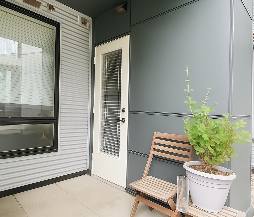 Kitchen Island Photo of 202 20360 Logan Avenue, Langley, BC