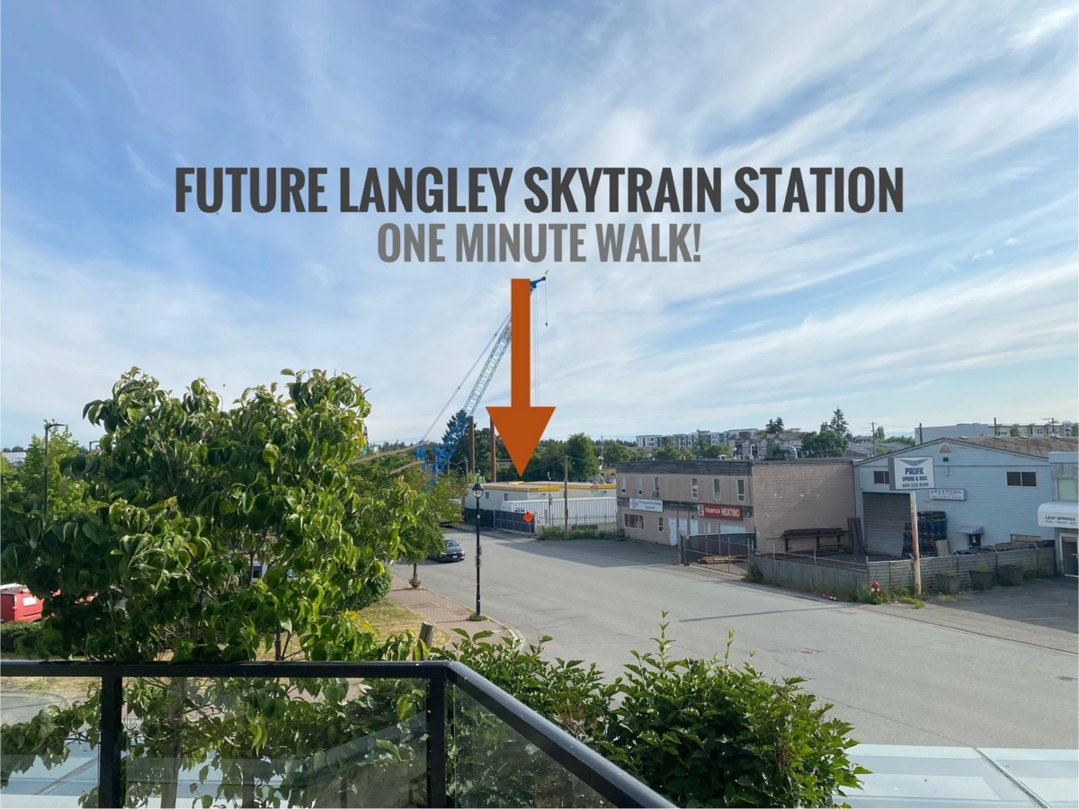 Primary Bathroom Photo of 202 20360 Logan Avenue, Langley, BC