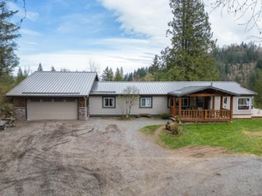 48522 Elk View Road, Chilliwack, BC, Chilliwack — Single Family Residence for sale